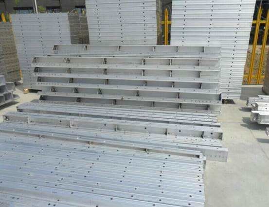 6063 6063A 6060 6061 Extruded Aluminum Template For Door And Window